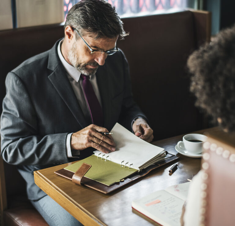 The Ultimate Guide to Choosing the Best Injury Lawyer for Your Case